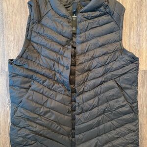 Lululemon Athletica Midnight Puffer Vest